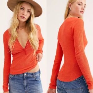 FREE PEOPLE INTIMATLEY Orange One Of The Girls Long Sleeve Henley Small